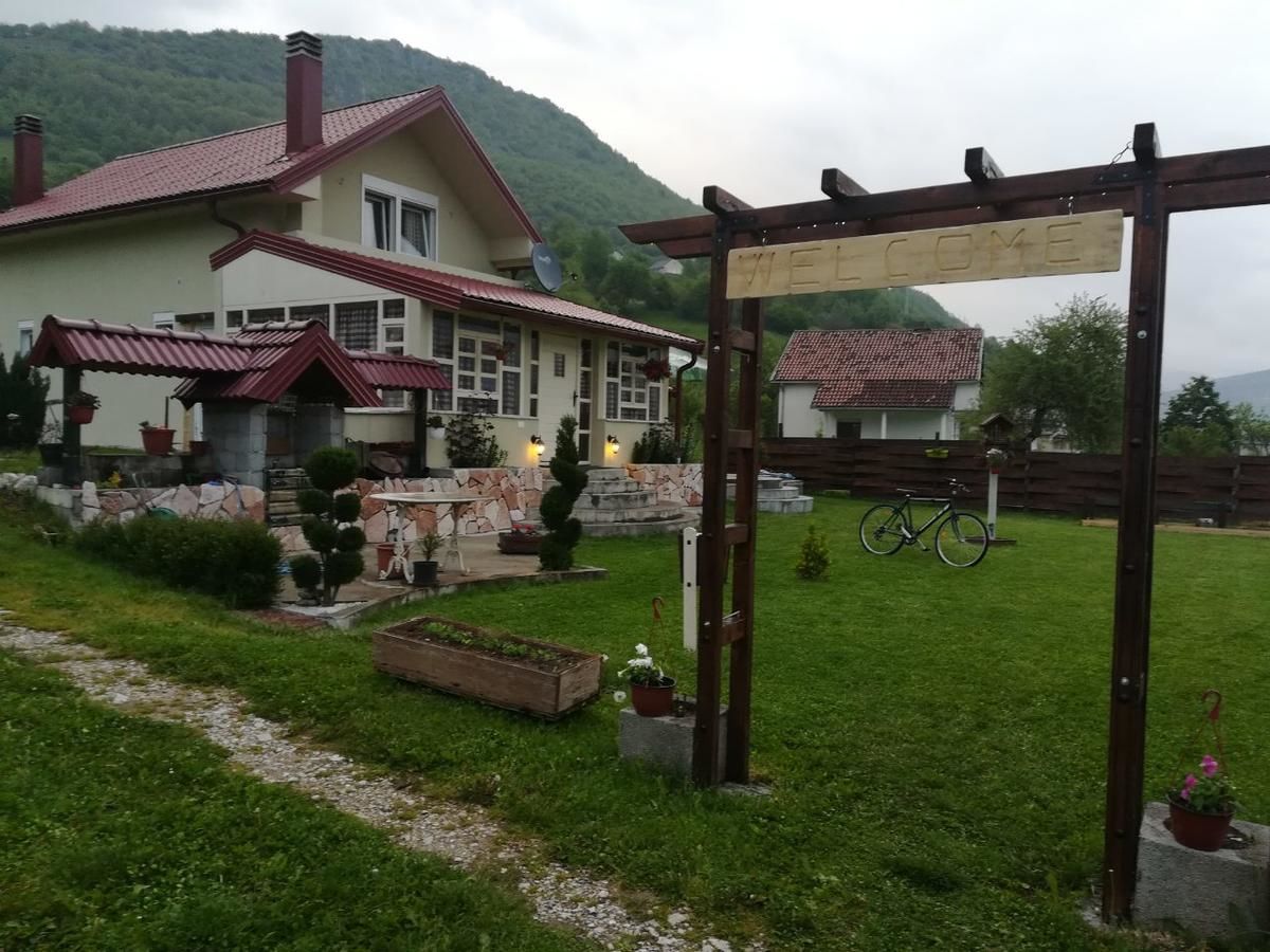Дома для отпуска Vila Merak Gusinje-5