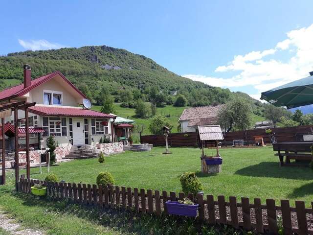 Дома для отпуска Vila Merak Gusinje-3