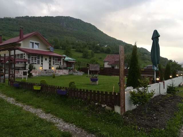 Дома для отпуска Vila Merak Gusinje-15