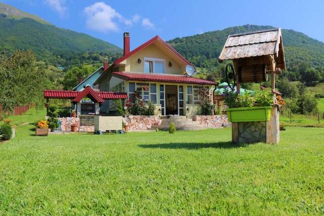 Дома для отпуска Vila Merak Gusinje-48